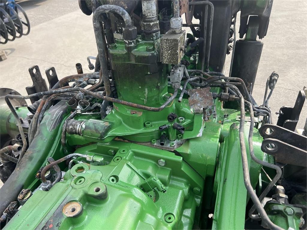 John Deere 6R Series 4 cyl.