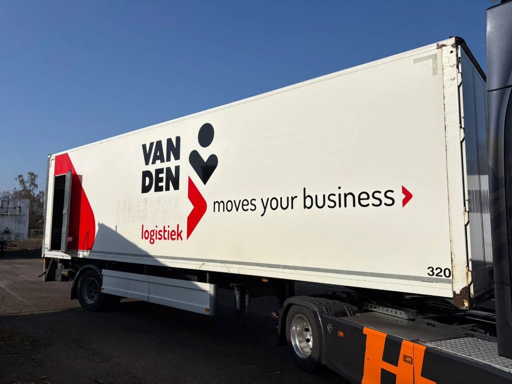 Tracon 10.5M City Stuuras 2.5T LBW Zijdeur Stuuras APK/TUV 6-2026 Hardhouten vloer Gegalvaniseerd