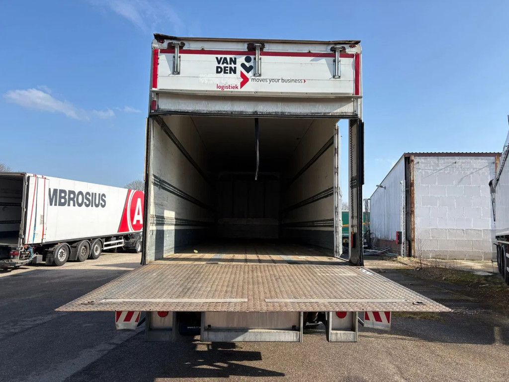 Tracon 10.5M City Stuuras 2.5T LBW Zijdeur Stuuras APK/TUV 6-2026 Hardhouten vloer Gegalvaniseerd