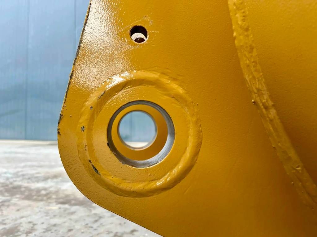 CAT 962M incl. teeth