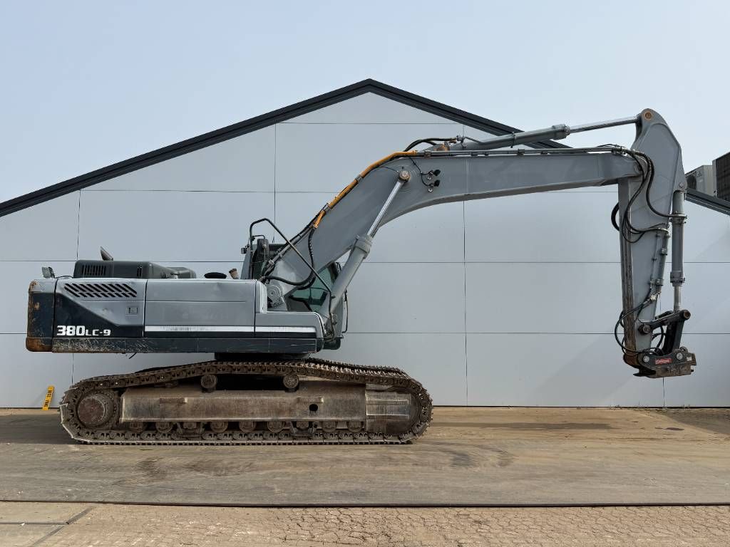 Hyundai Robex 380NLC-9 - Oilquick / Automatic Greasing