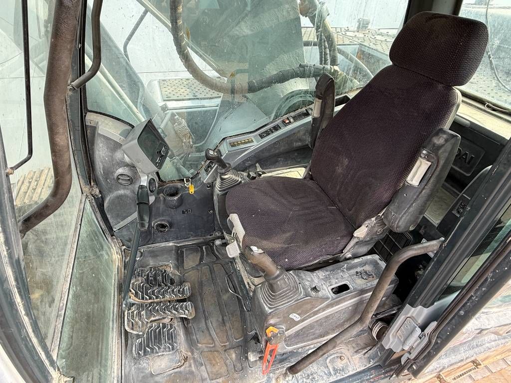 Hyundai Robex 380NLC-9 - Oilquick / Automatic Greasing