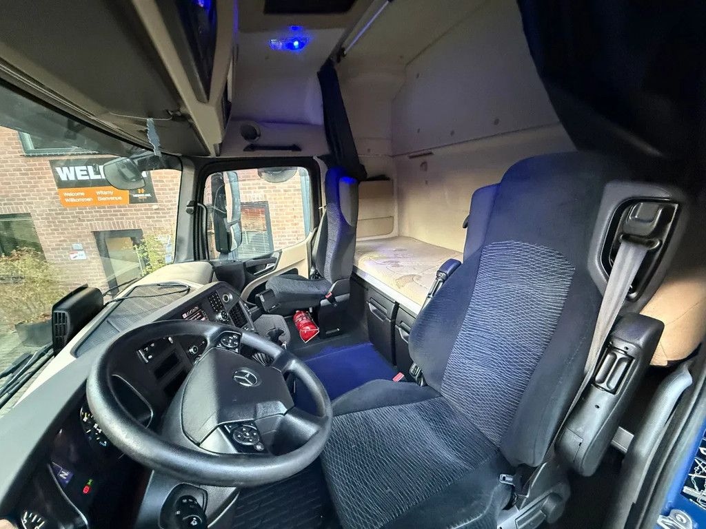 Mercedes-Benz Actros 1940 4x2 Streamspace Spoilers 722.835KM