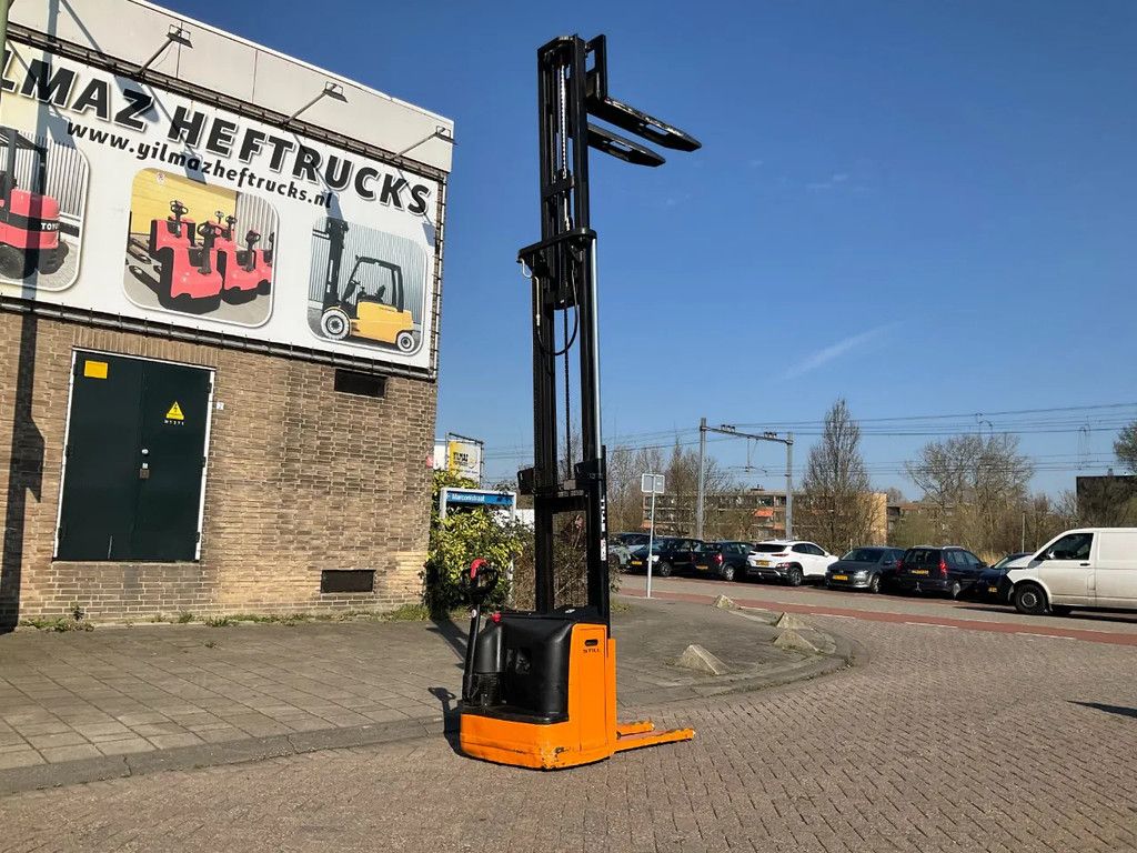 Still EGV 20 2000KG 4.40METER STAPELAAR / HEFTRUCK