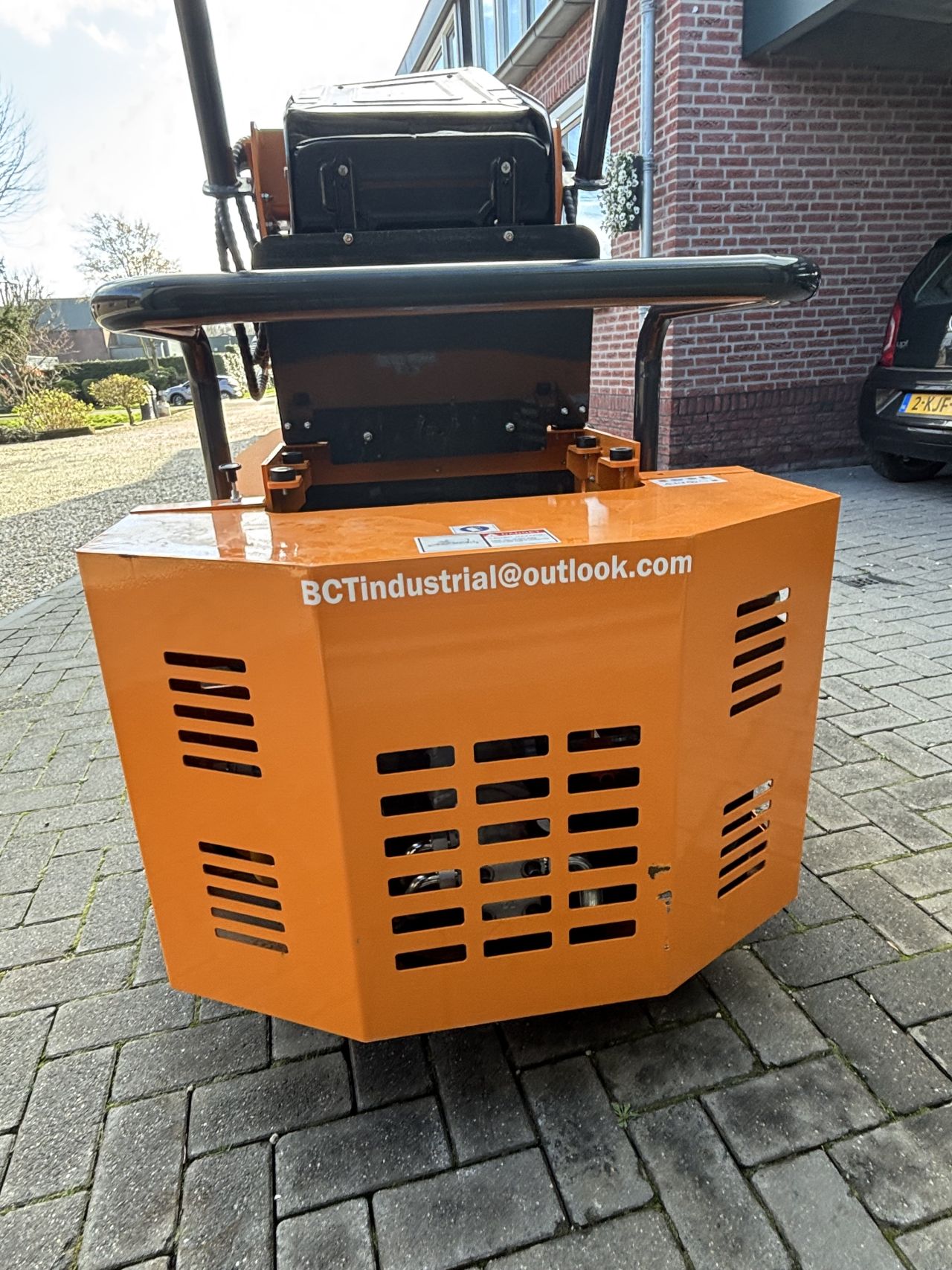 BCT Minishovel ( bobcat skidster)