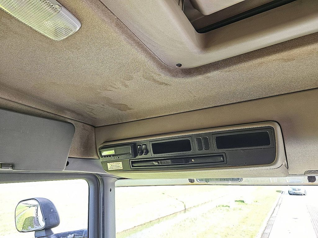 SCANIA R560 8x4 v8 ret. steel