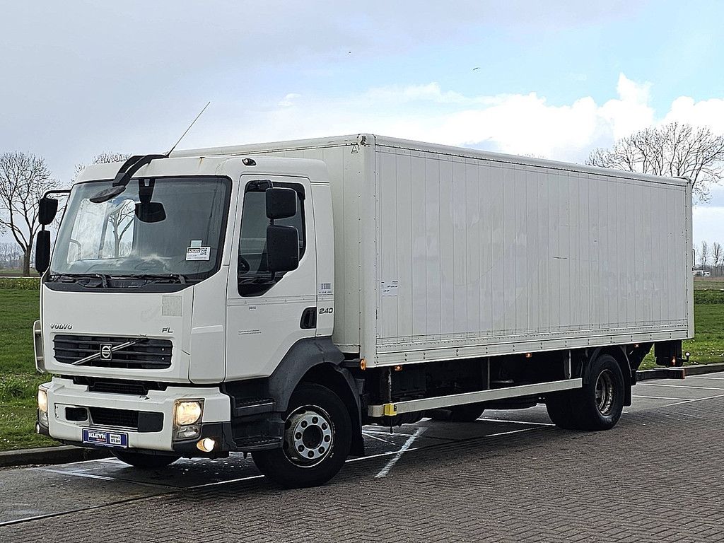VOLVO FL 240.08