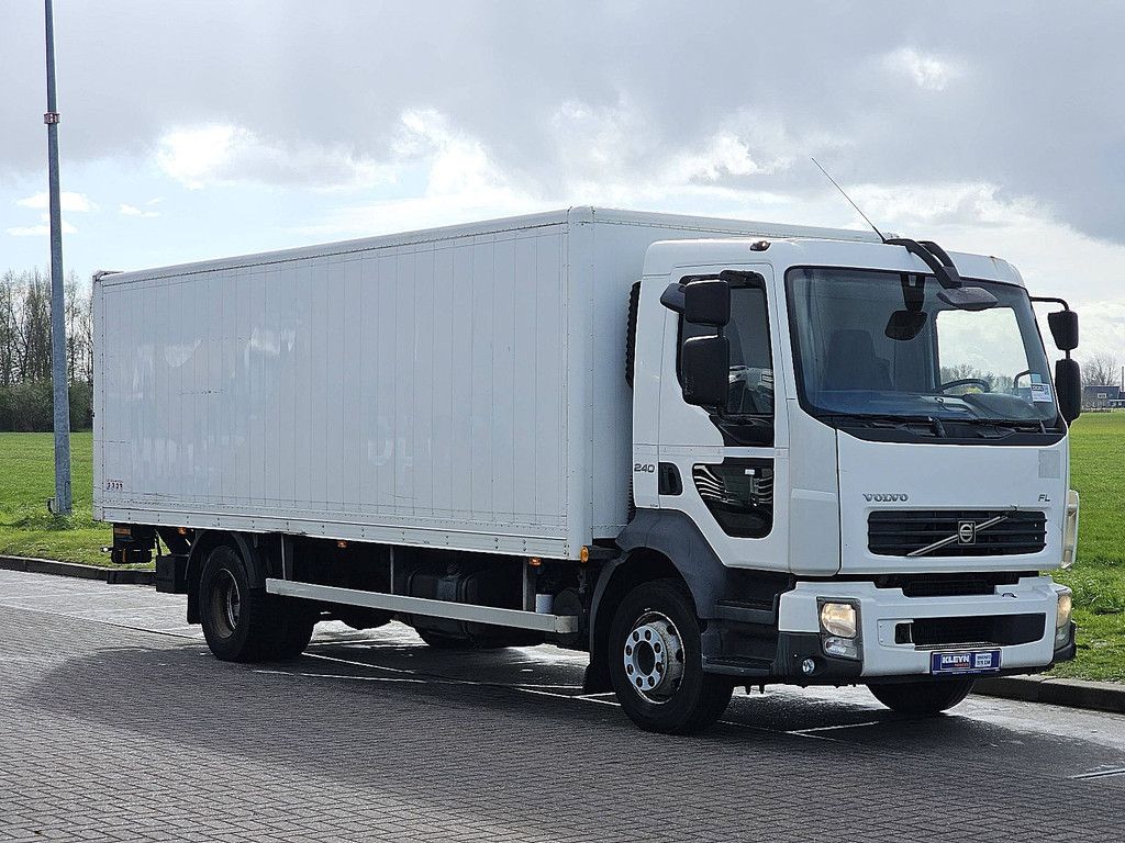 VOLVO FL 240.08
