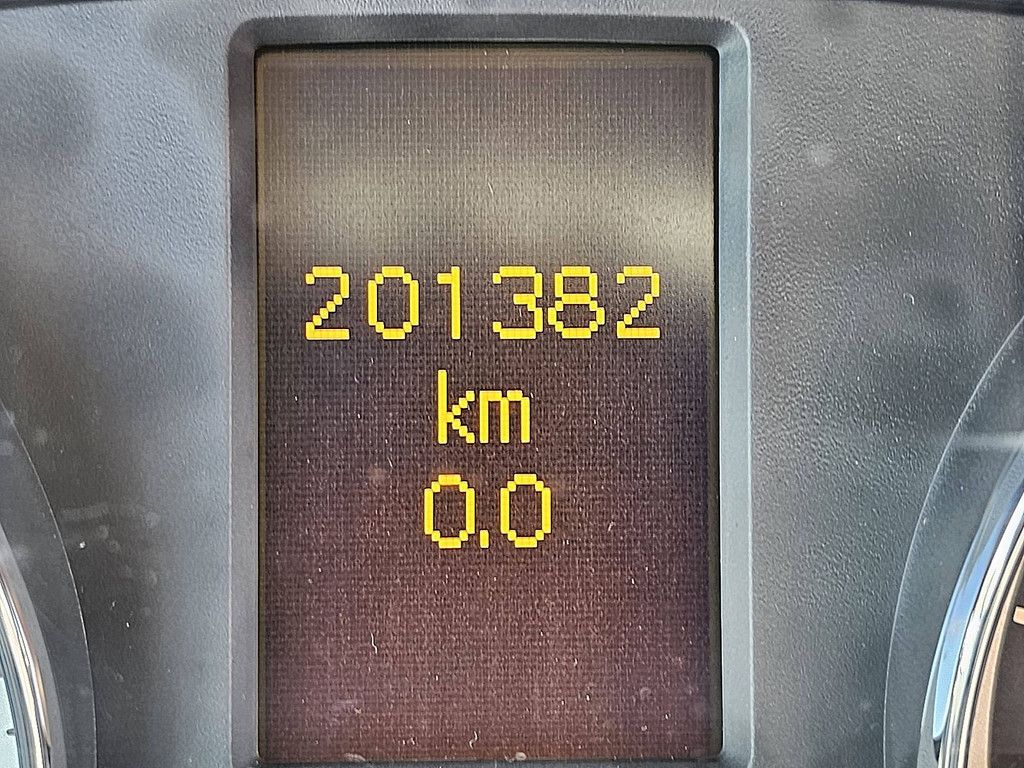 MERCEDES-BENZ VITO 120