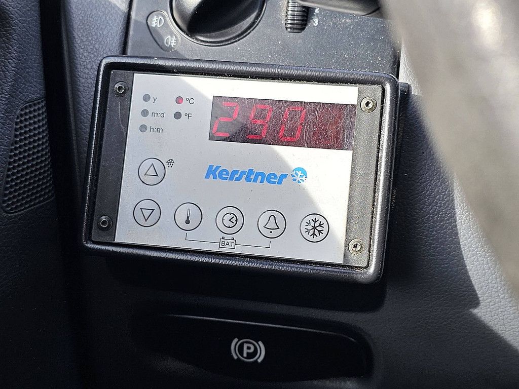 MERCEDES-BENZ VITO 120