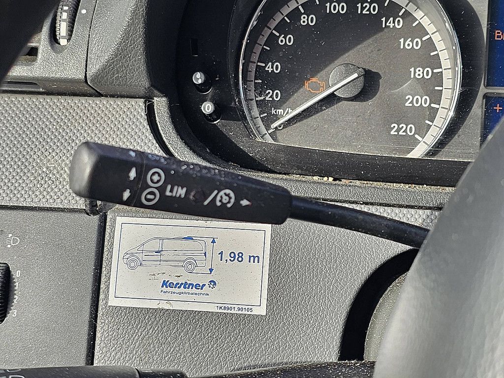 MERCEDES-BENZ VITO 120