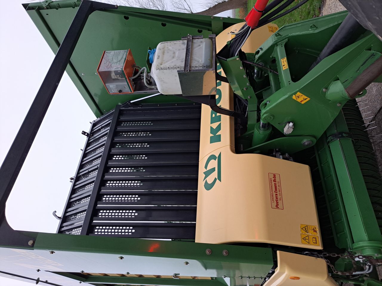 Krone ZX 470 GL met 8 wielig onderstel