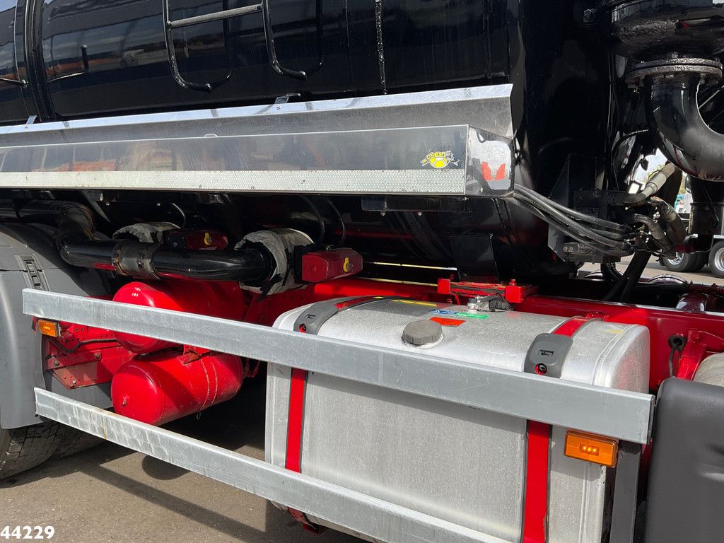 Scania G 440 6x4 Saugwagen