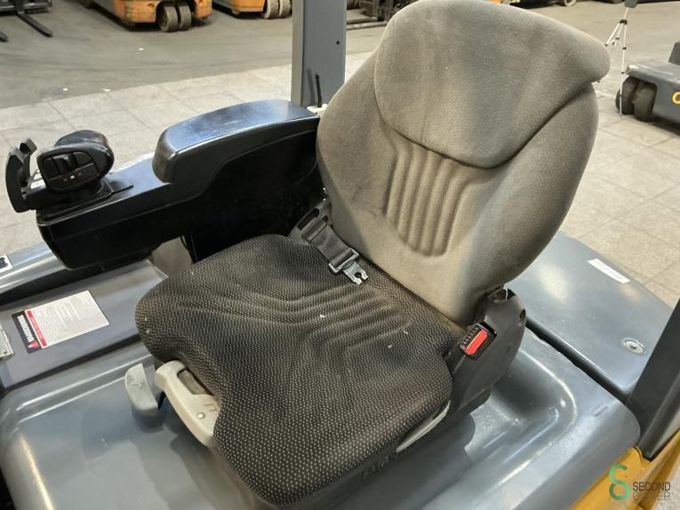 Gabelstapler Elektrisch Jungheinrich EFG 425 2010