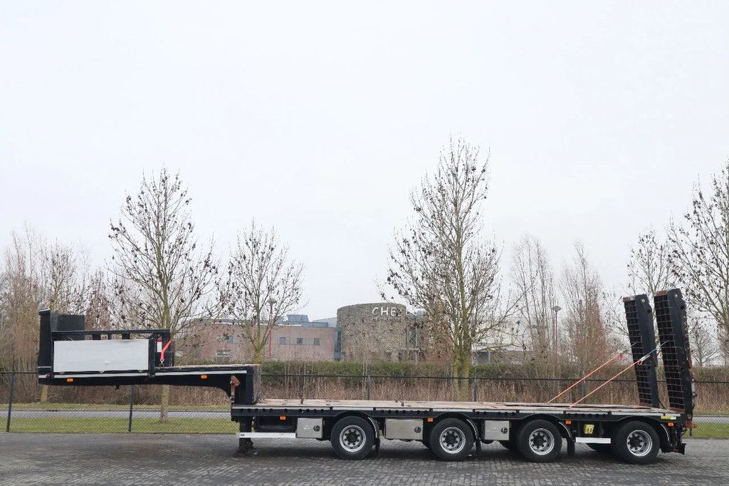 Istrail 4-AXLE SEMI-TRAILER | HYDR RAMPS | HYDR WIDENING | EXTENTION