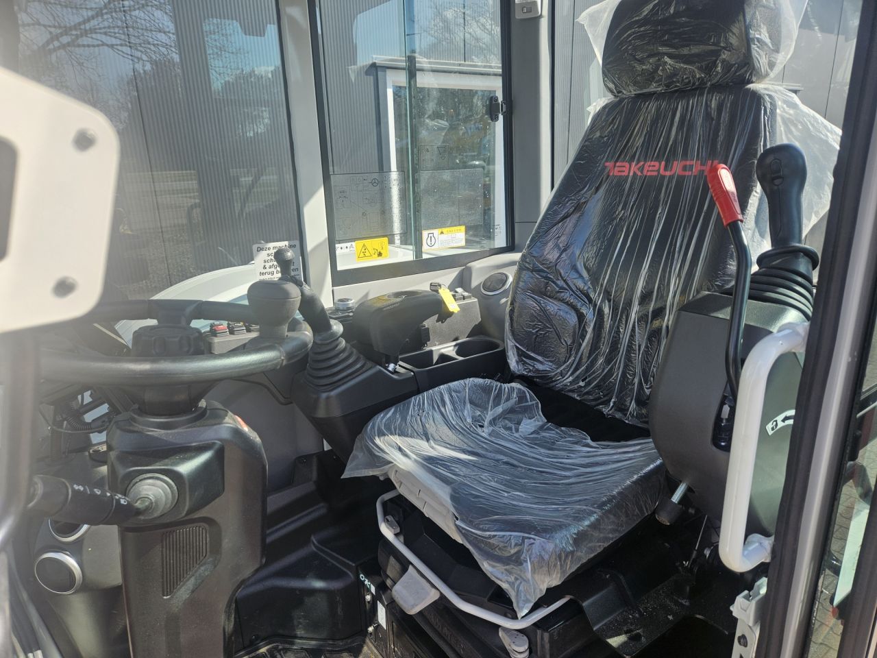 Takeuchi TB370W Stage V Demo