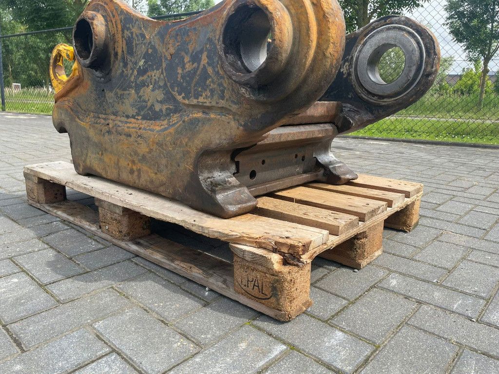 Klepp Mek KM90-D | HYDRAULIC QUICK COUPLER | SNELWISSEL | SCHNELLWECHSLER