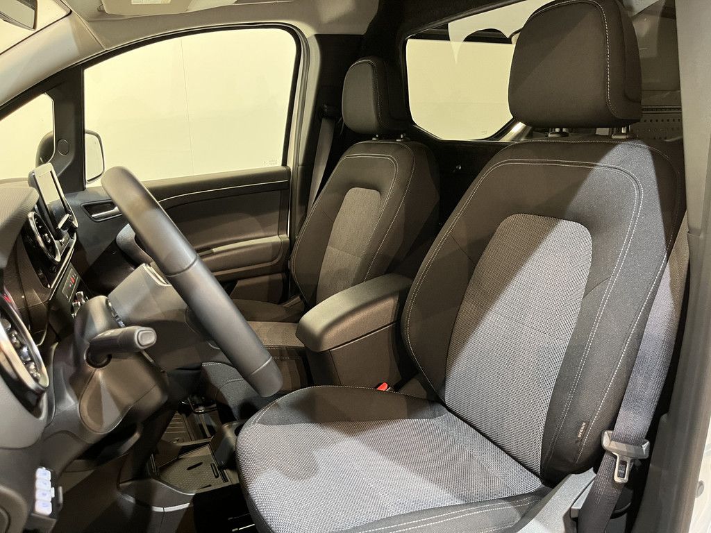 Mercedes-Benz eCitan L2 Pro 51 kWh / 100% Elektrisch !! / Servicebus / Modul-System Inrichting / Euro 6 / 220V. / Airco / Cruise Control / Camera / CarPlay / Trekhaak / LED / 1.800 KM !!