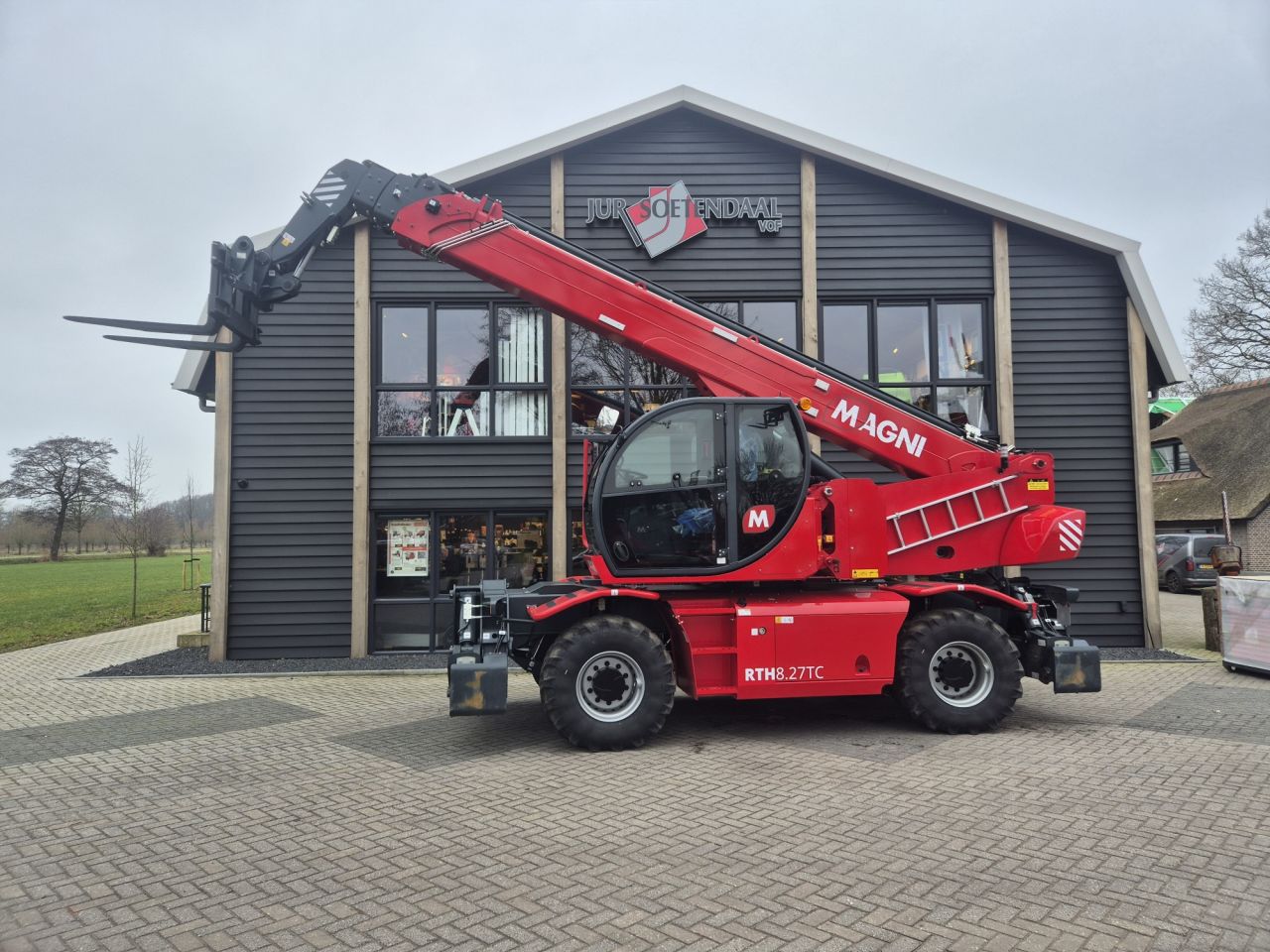 Nieuwe MAGNI RTH 8.27 CTC roterende verreiker 27 m