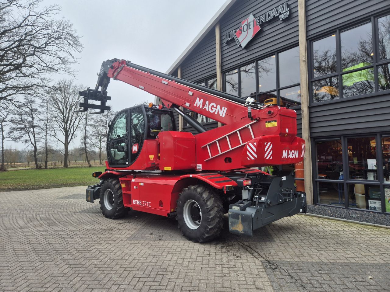 Nieuwe MAGNI RTH 8.27 CTC roterende verreiker 27 m
