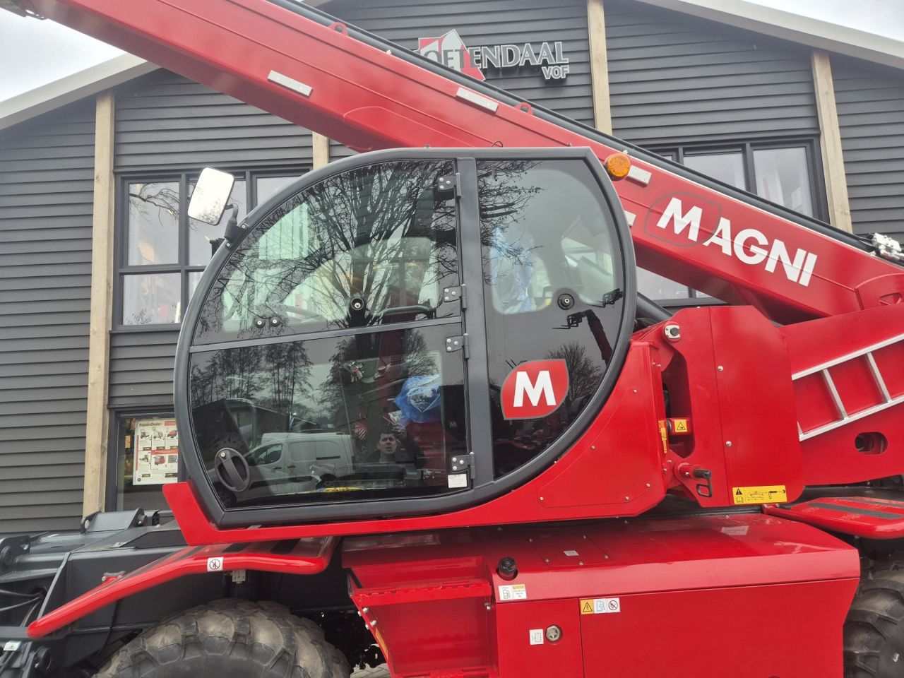 Nieuwe MAGNI RTH 8.27 CTC roterende verreiker 27 m