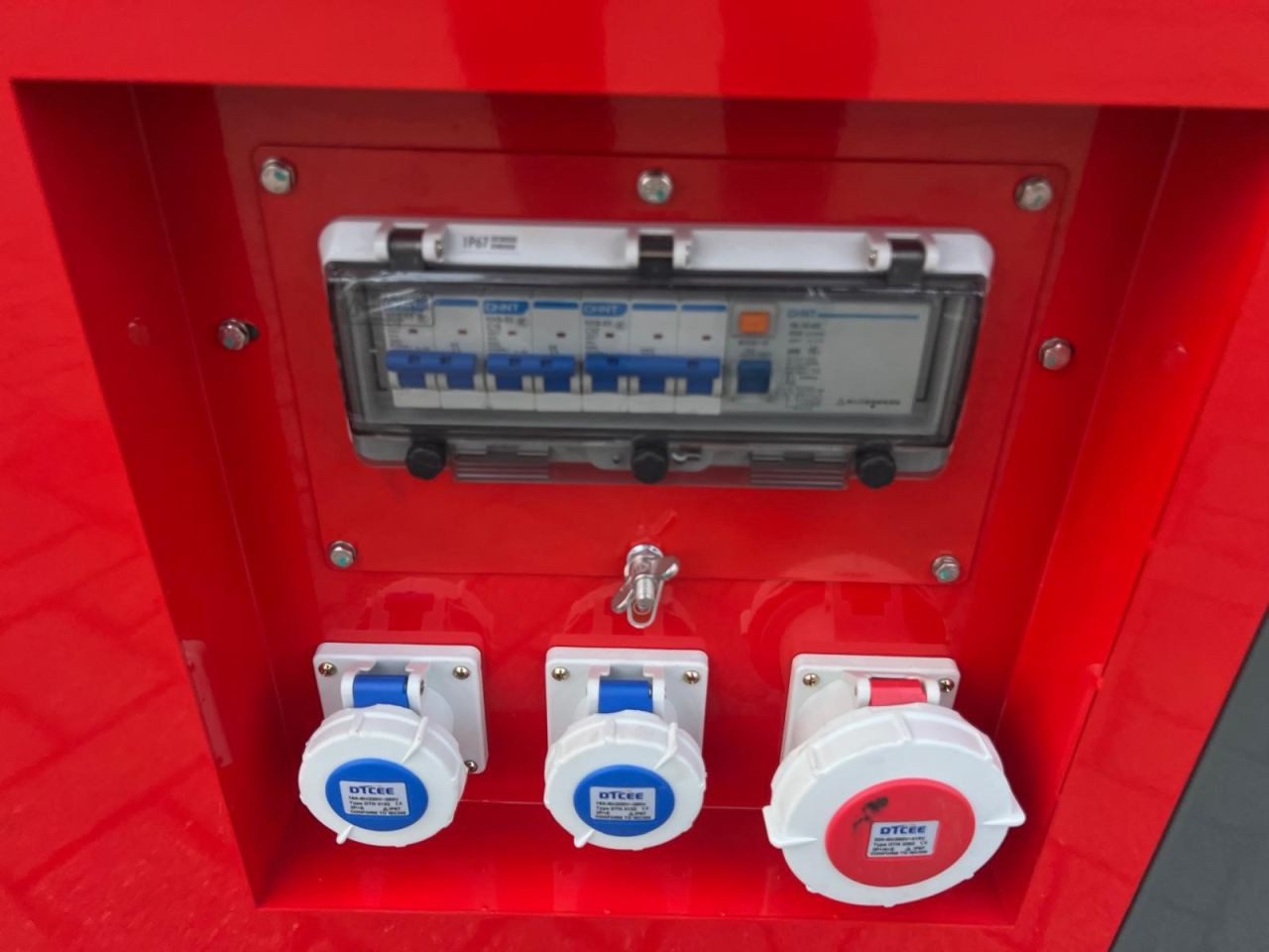 Nieuwe ASHITA AG3-80 diesel generator met 80 KVA