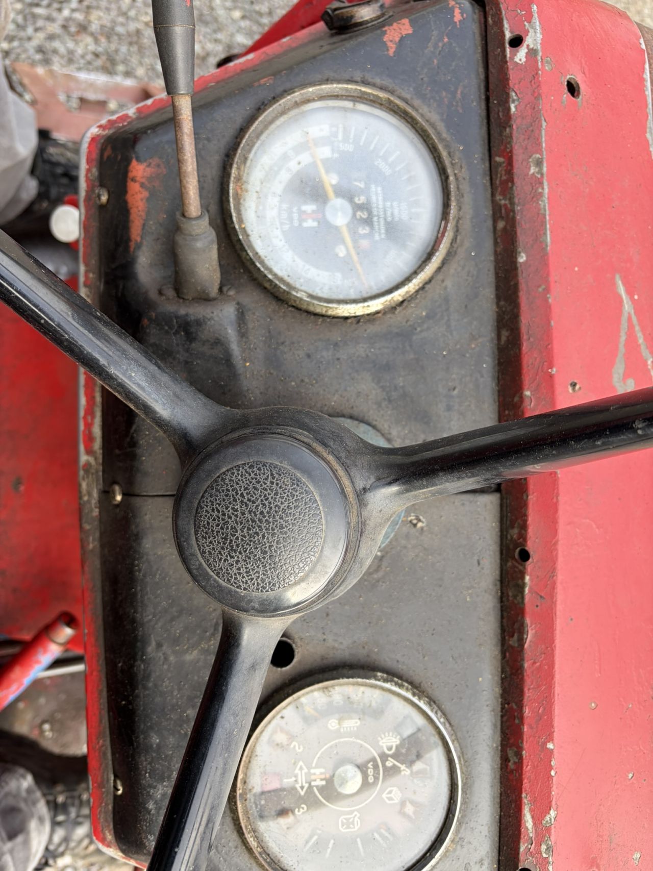 MC-Cormick international 624 met voorlader