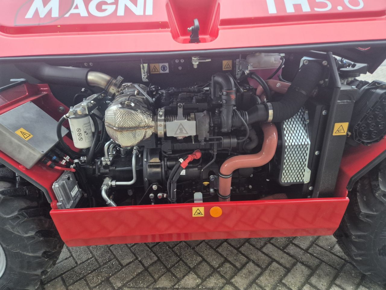 Nieuwe MAGNI TH 3.6 starre verreiker met hefhoogte tot 6 m