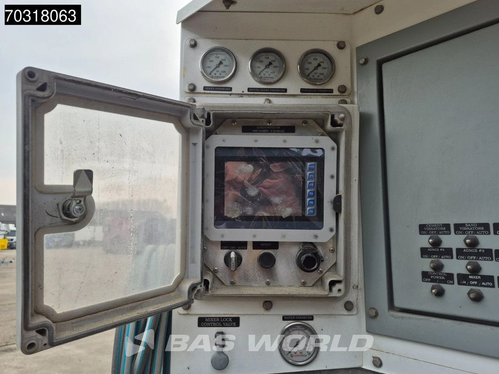 Volvo FH 420 8X4 NL-truck 10m3 CEMENTECH MCD10MX-150 Lift+Steering Axle VEB+ Euro 6