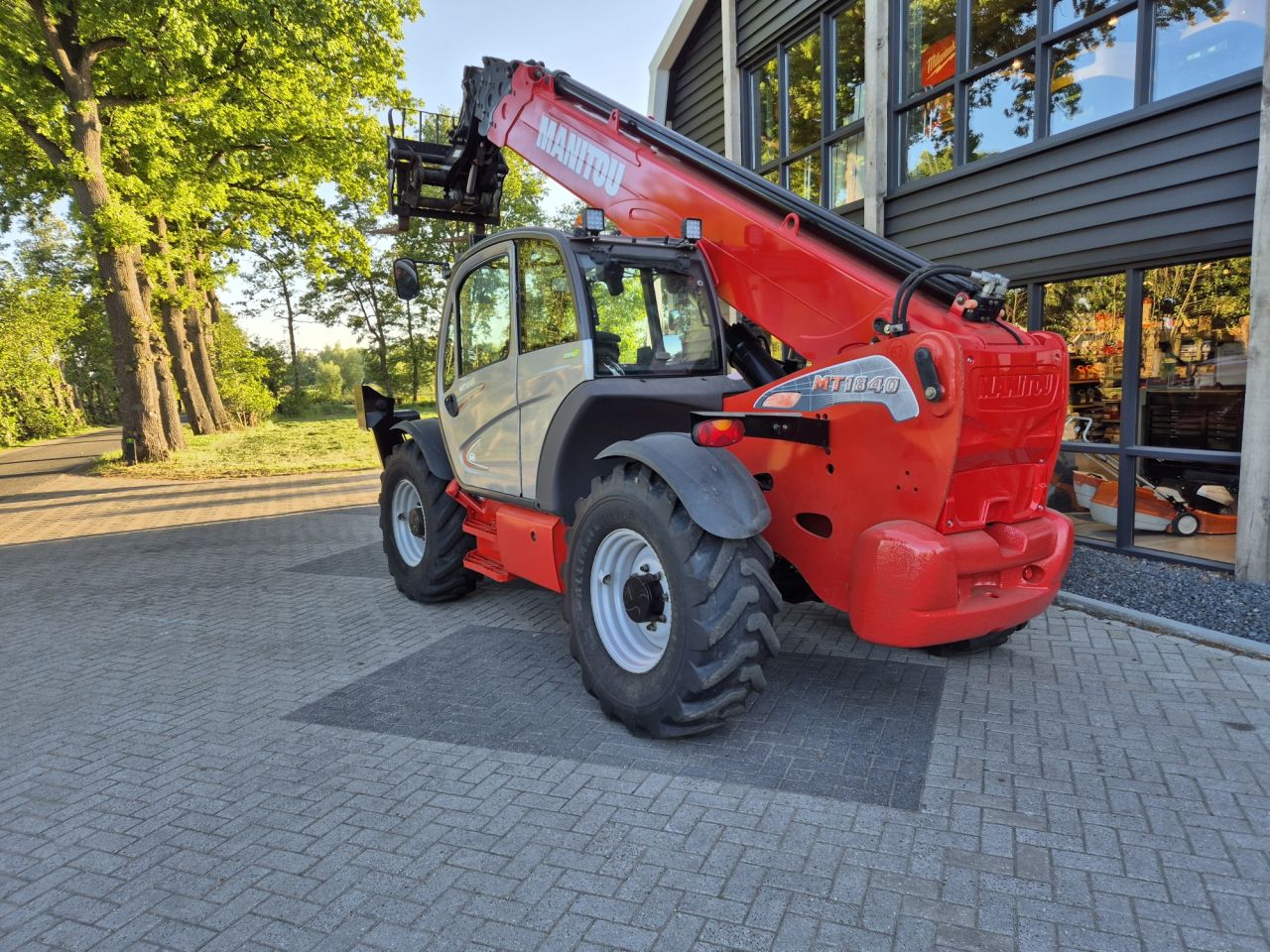 Gebruikte MANITOU MT 1840 privilege verreiker hefhoogte 18 m