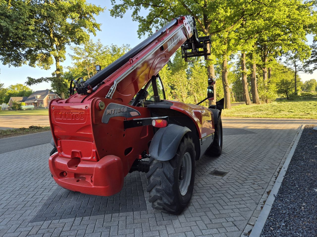 Gebruikte MANITOU MT 1840 privilege verreiker hefhoogte 18 m