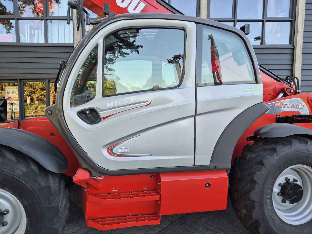 Gebruikte MANITOU MT 1840 privilege verreiker hefhoogte 18 m
