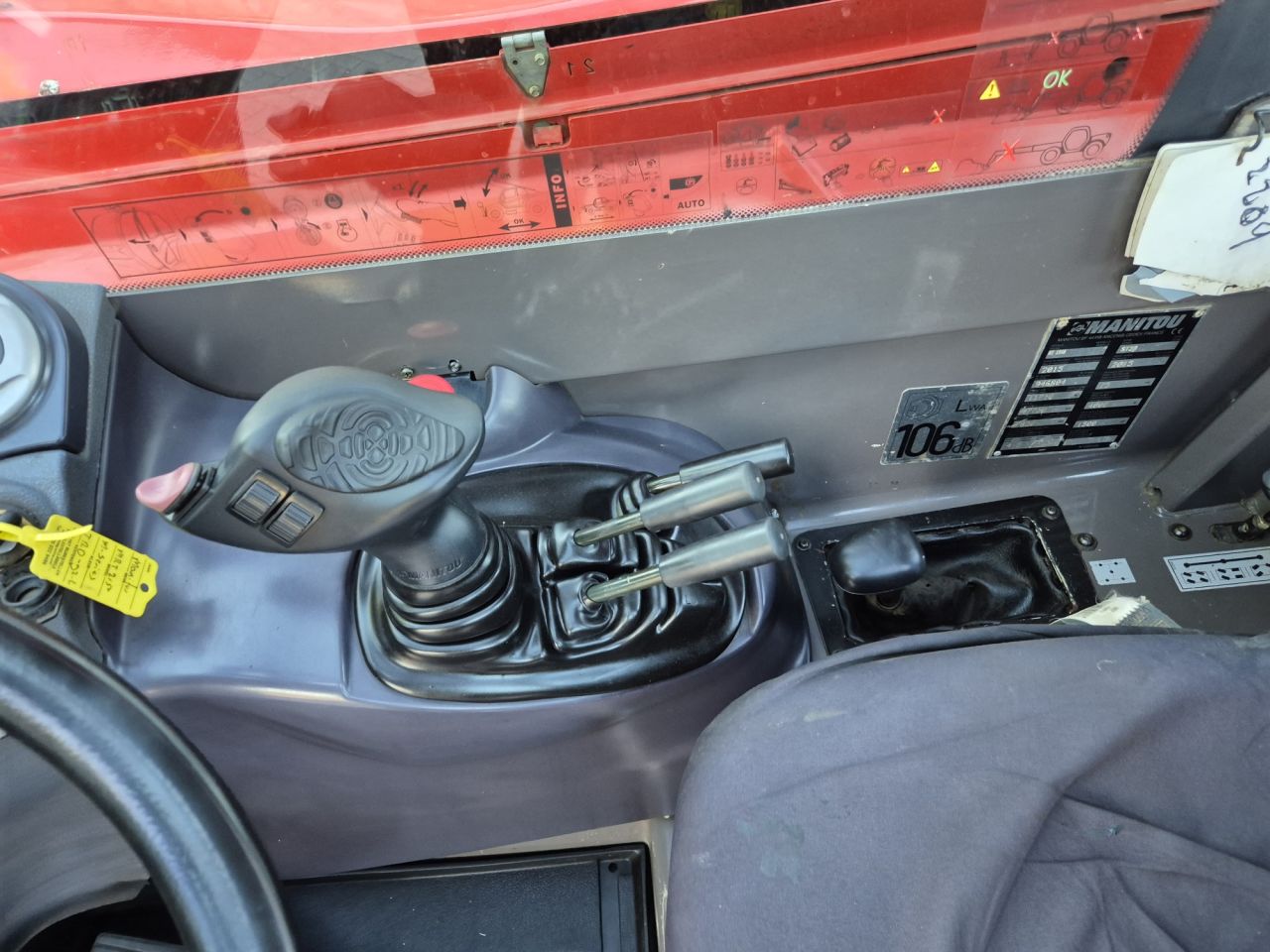 Gebruikte MANITOU MT 1840 privilege verreiker hefhoogte 18 m