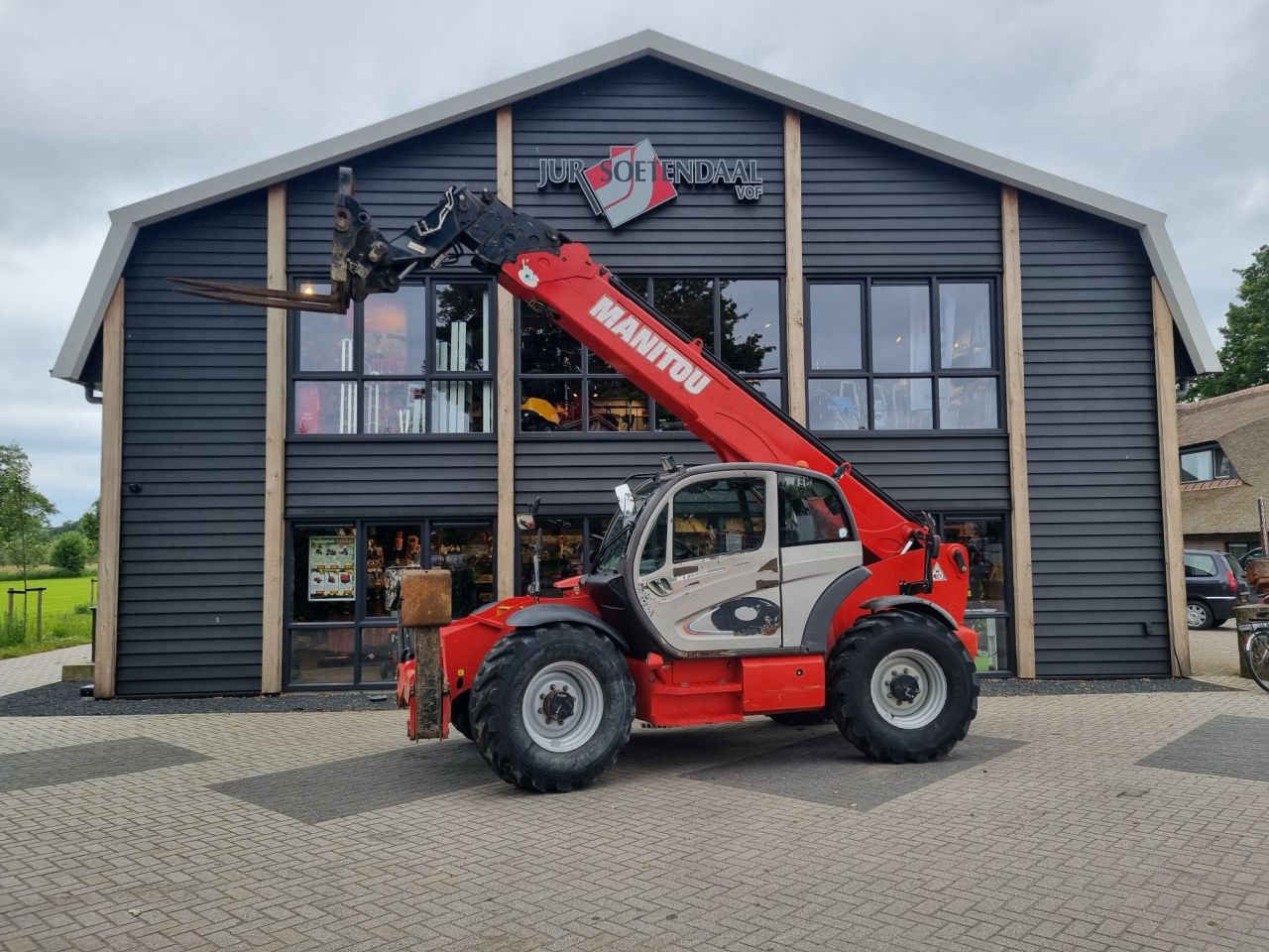 Gebruikte MANITOU MT 1840 privilege verreiker hefhoogte 18 m