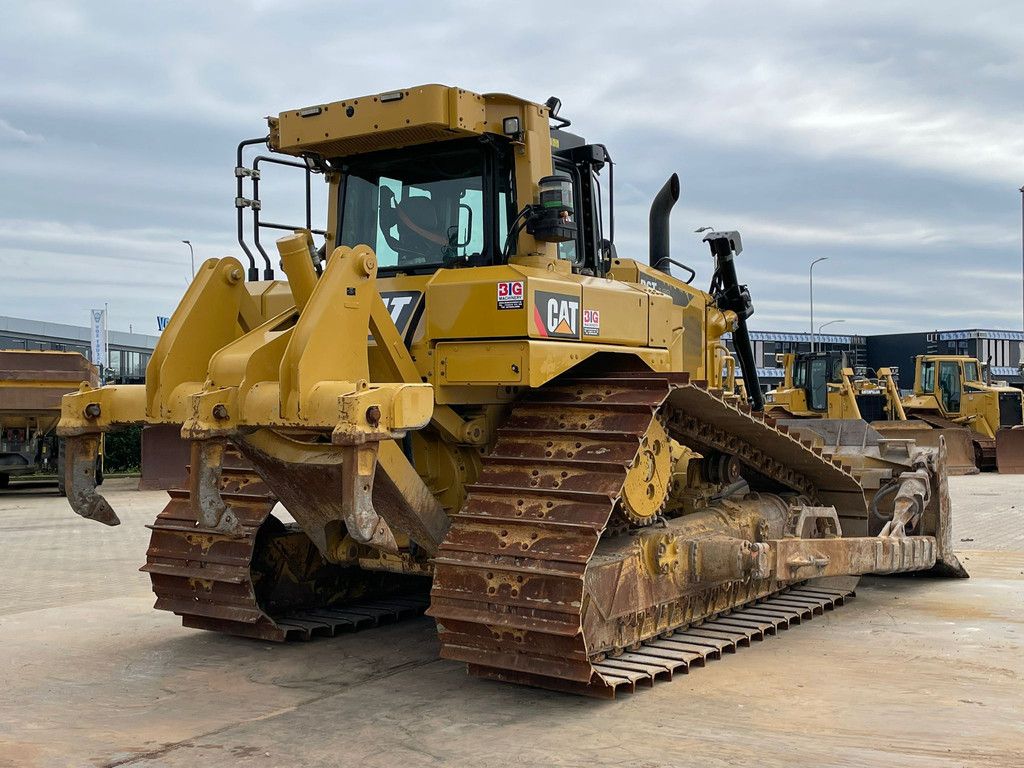 Caterpillar D6T LGP