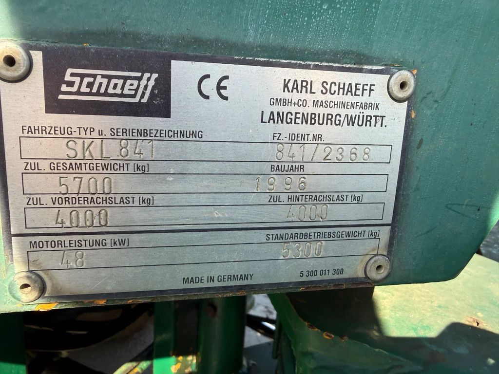 Schaeff SKL821