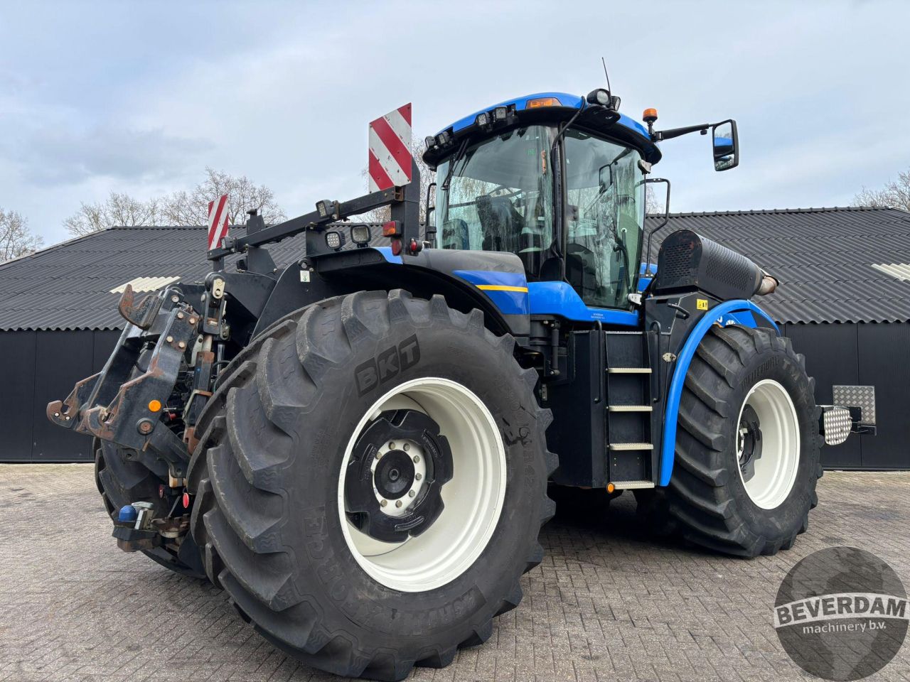 New Holland T9.560