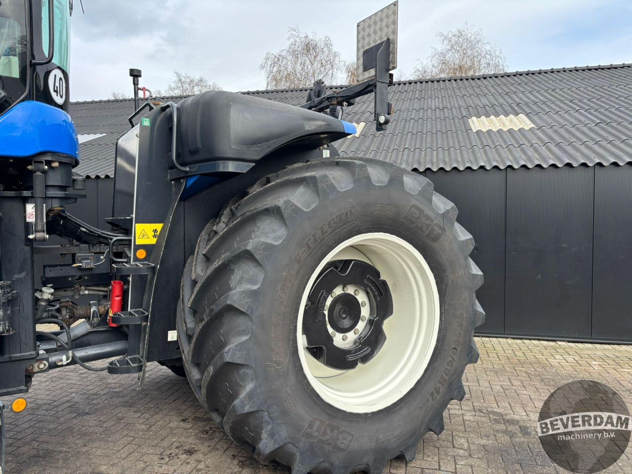 New Holland T9.560