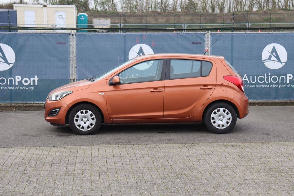 Hyundai i20 Benziner 85 PS Pkw 2014 (Margin)