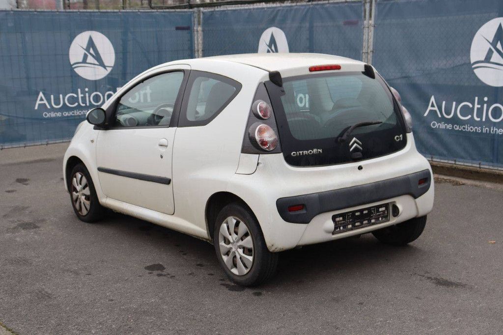 Passenger car Citroën C1 Petrol 68hp 2011 (Margin)