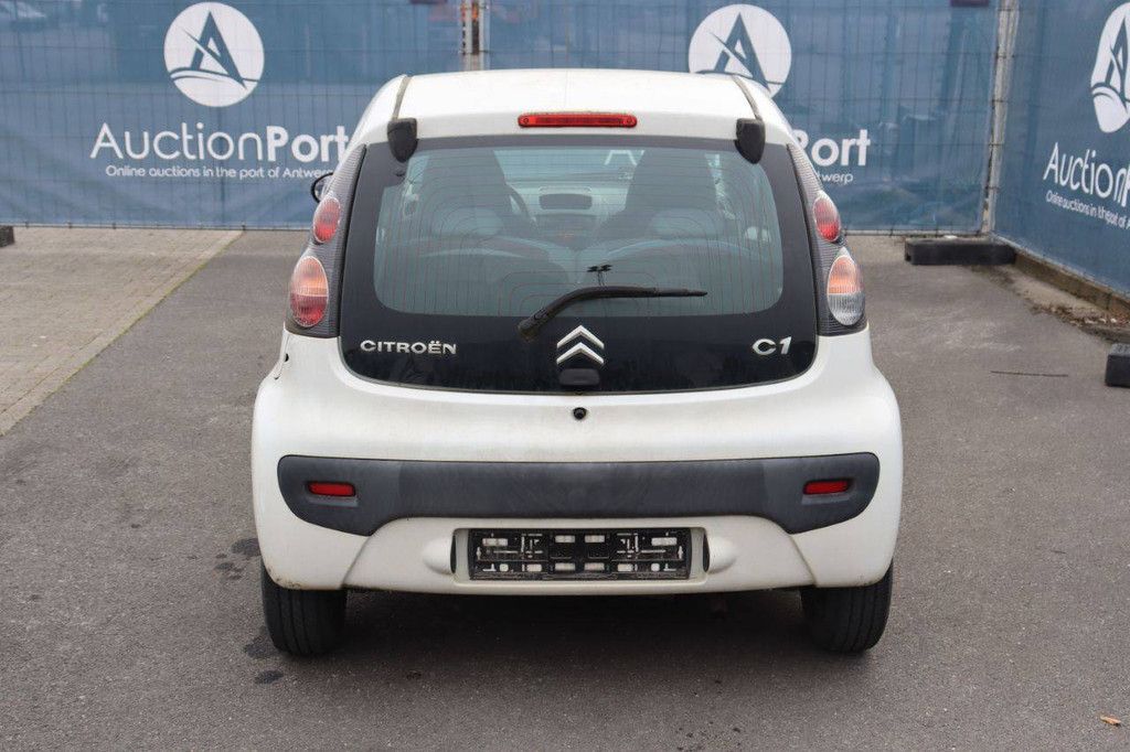 Passenger car Citroën C1 Petrol 68hp 2011 (Margin)