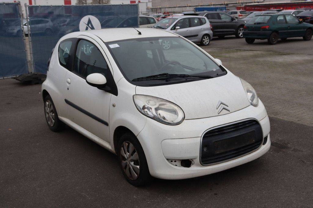 Passenger car Citroën C1 Petrol 68hp 2011 (Margin)