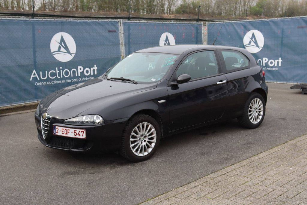 Pkw Alfa Romeo 147 Benzin 105 PS 2007 (Margin)