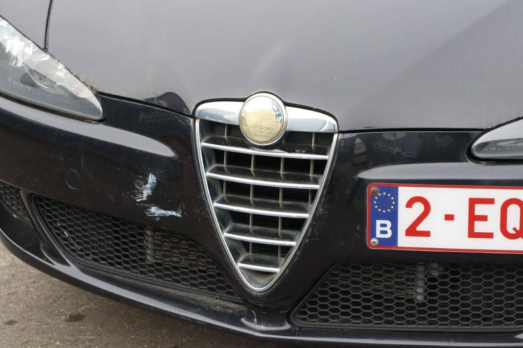 Pkw Alfa Romeo 147 Benzin 105 PS 2007 (Margin)