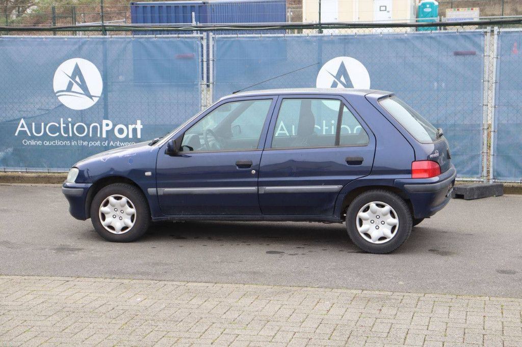 Passenger car Peugeot 106 Petrol 68hp 2003 (Margin)