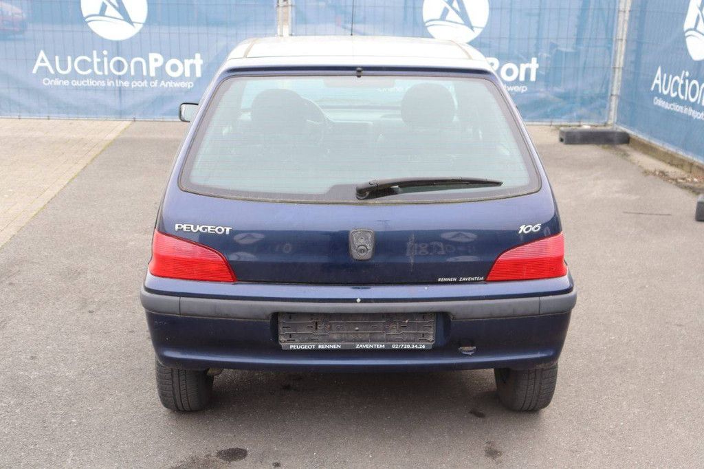 Passenger car Peugeot 106 Petrol 68hp 2003 (Margin)