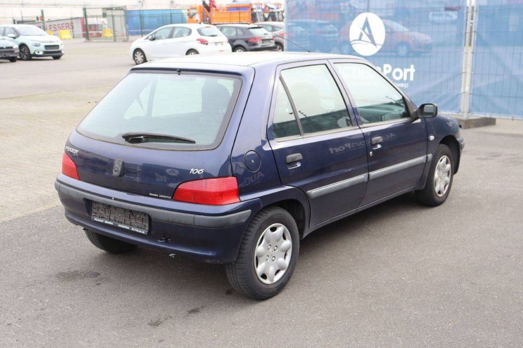 Passenger car Peugeot 106 Petrol 68hp 2003 (Margin)