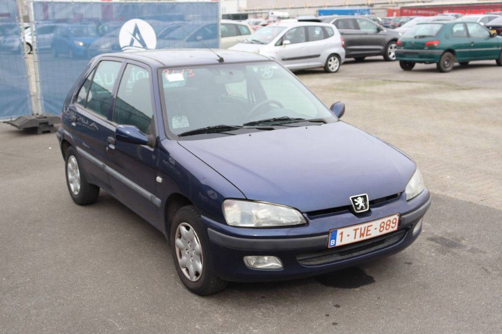 Passenger car Peugeot 106 Petrol 68hp 2003 (Margin)