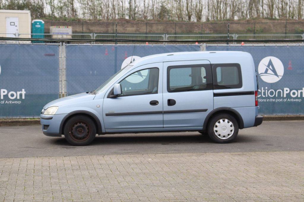 Passenger car Opel Combo Diesel 100hp 2004 (Margin)
