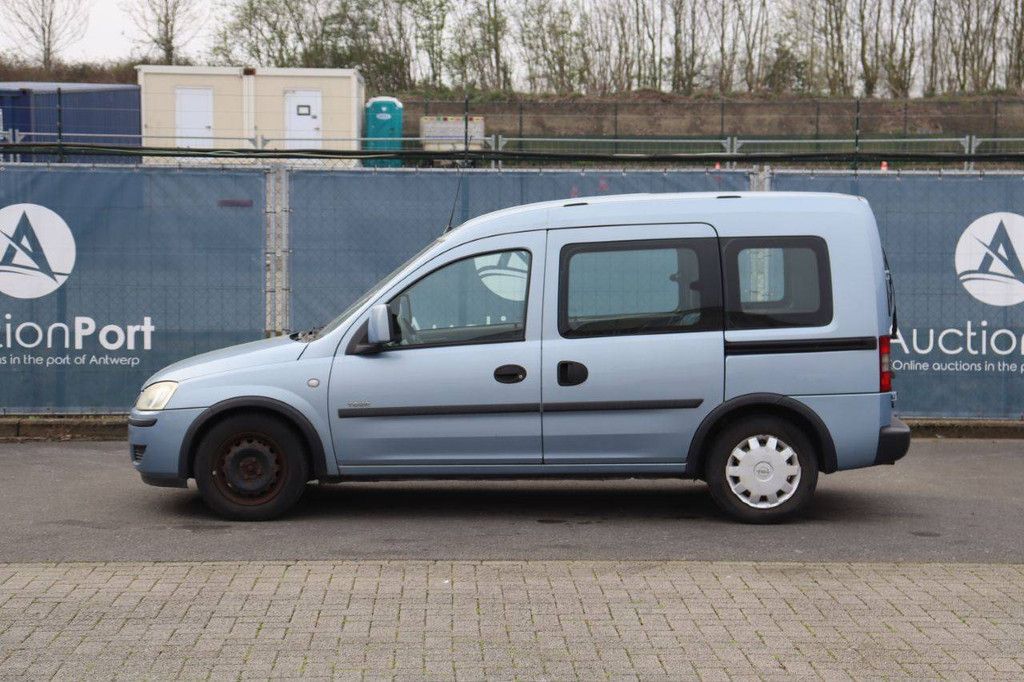 Passenger car Opel Combo Diesel 100hp 2004 (Margin)